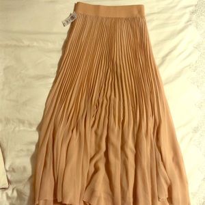 Aritzia twirl skirt